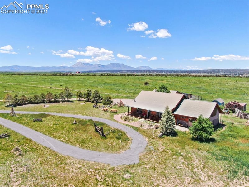 1241 River Ridge Trl, Walsenburg, CO 81089
