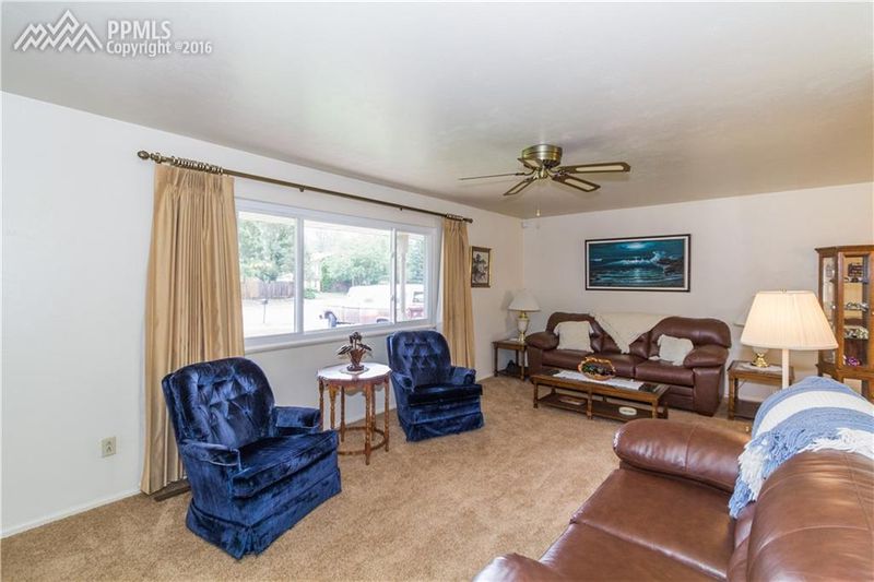 1242 Auburn Dr, Colorado Springs, CO 80909