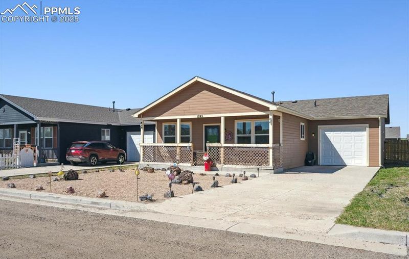 1245 E 5th Ave, Deer Trail, CO 80105