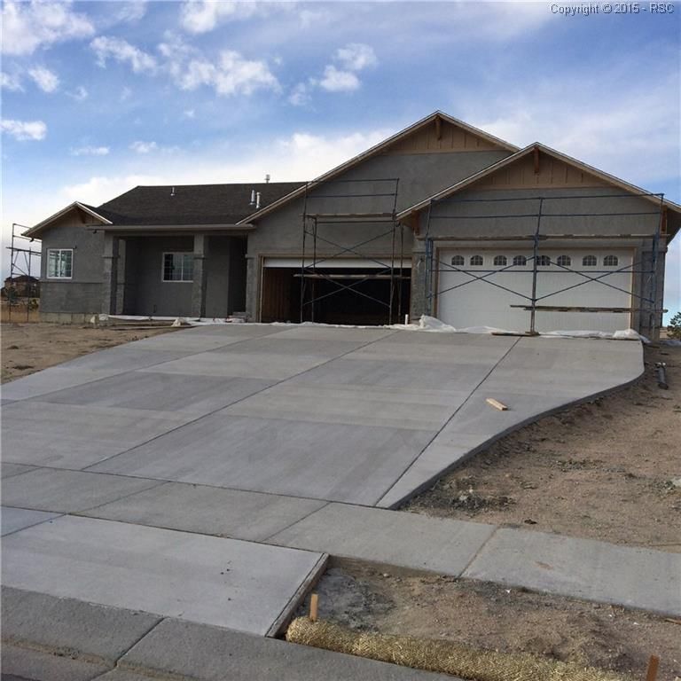 12454 Black Hills Dr, Peyton, CO 80831