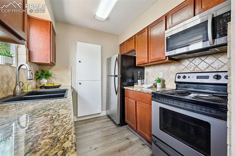 1248 Jet Wing Dr, Colorado Springs, CO 80916