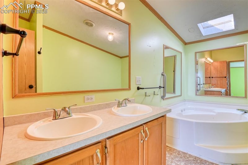 12495 Dan Vw, Yoder, CO 80864