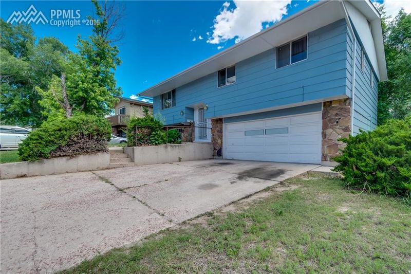 125 S Chelton Rd, Colorado Springs, CO 80910