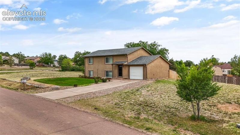 125 E Diamond Rd, Fountain, CO 80817