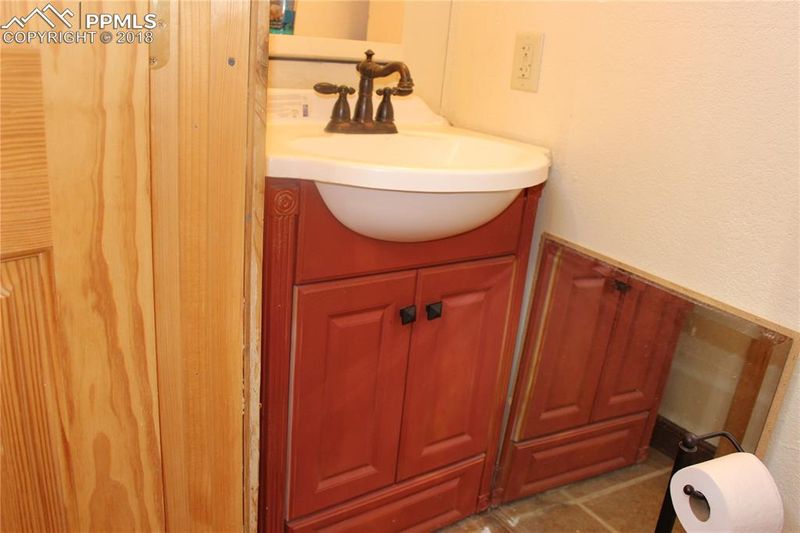 125 N Page Rd, Colorado Springs, CO 80930