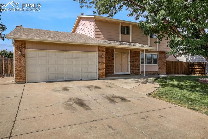 125 Starlite Dr, Pueblo, CO 81005
