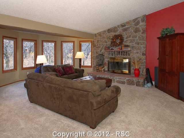 125 Wuthering Heights Dr, Colorado Springs, CO 80921