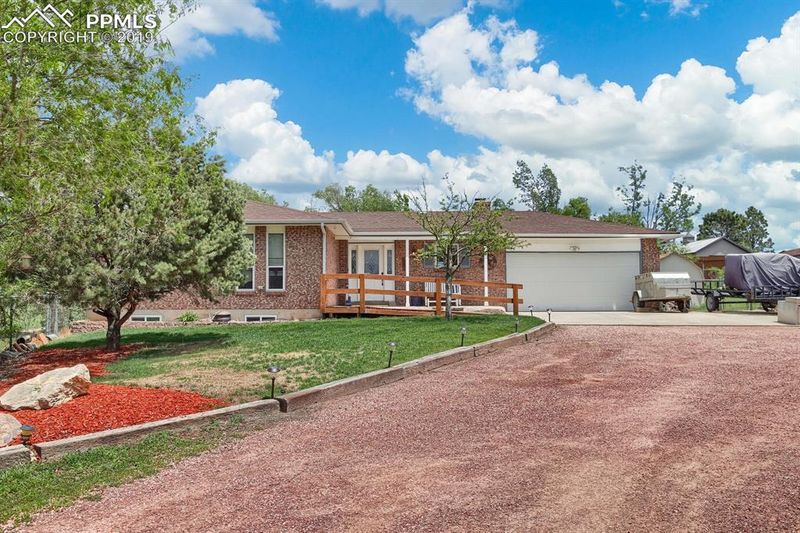 1250 Venhorst Rd, Colorado Springs, CO 80920