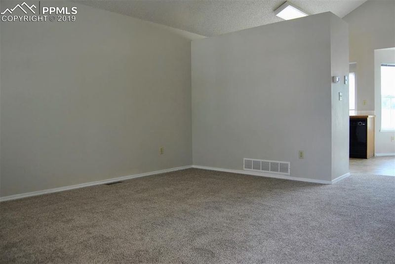 1255 Grass Valley Dr, Colorado Springs, CO 80906
