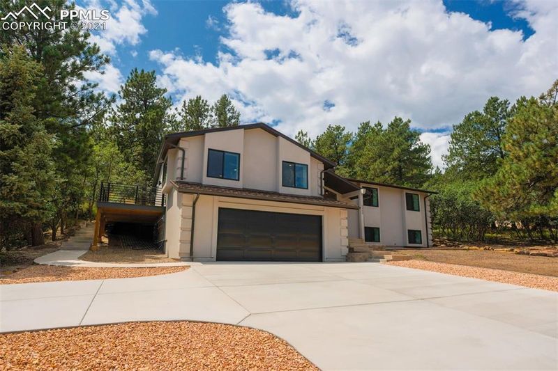 1255 Oak Hills Dr, Colorado Springs, CO 80919