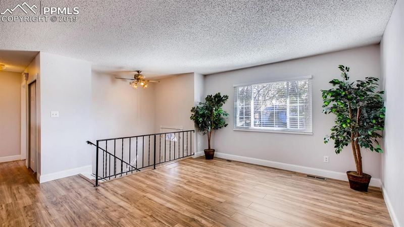 1258 Hathaway Dr, Colorado Springs, CO 80915