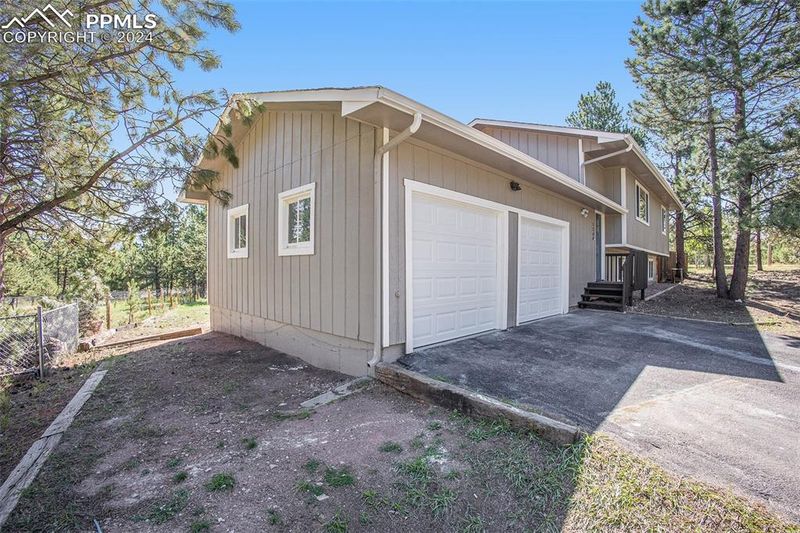1260 Michael Ln, Woodland Park, CO 80863