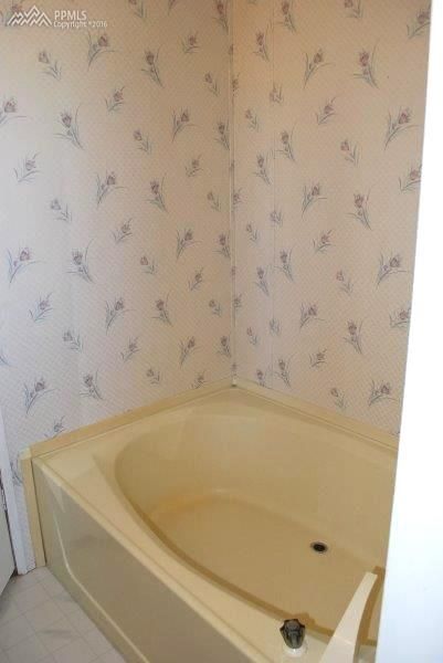 1261 15th St, Penrose, CO 81240