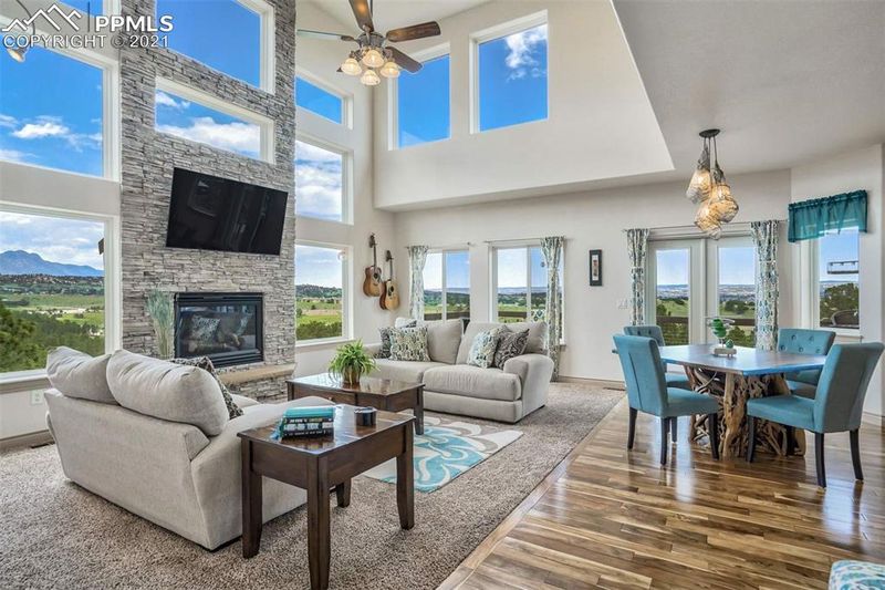 1261 Golden Hills Rd, Colorado Springs, CO 80919