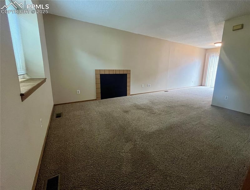 1263 Soaring Eagle Dr, Colorado Springs, CO 80915