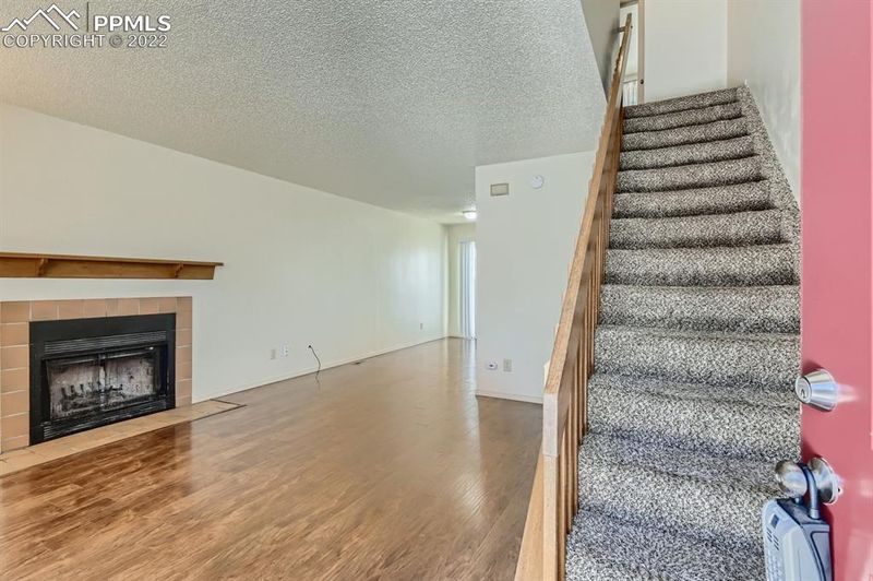 1264 Soaring Eagle Dr, Colorado Springs, CO 80915