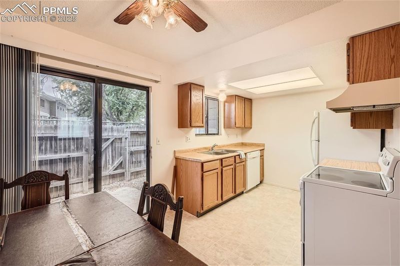 1267 Soaring Eagle Dr, Colorado Springs, CO 80915