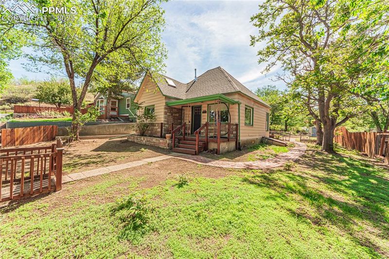 127 N 13th St, Colorado Springs, CO 80904