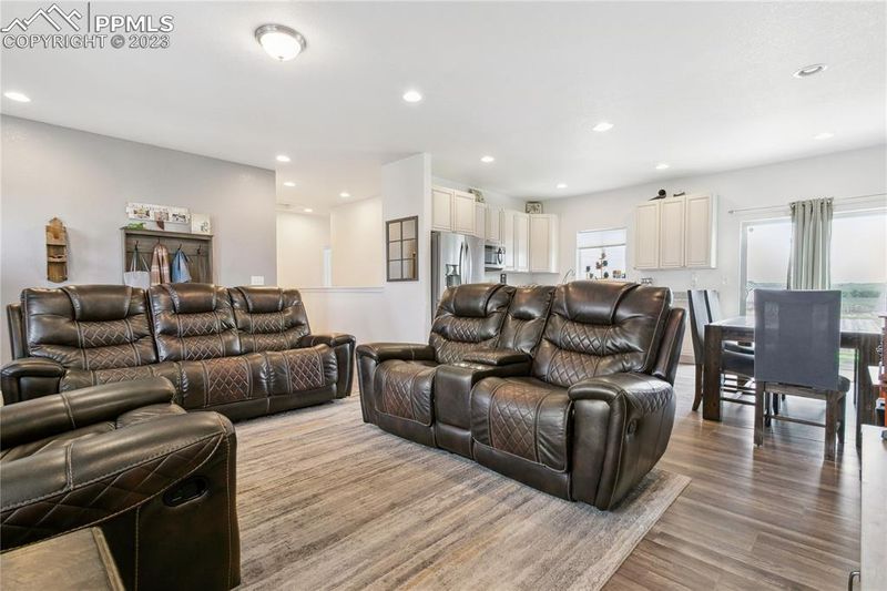 127 S 4th Ave, Deer Trail, CO 80105