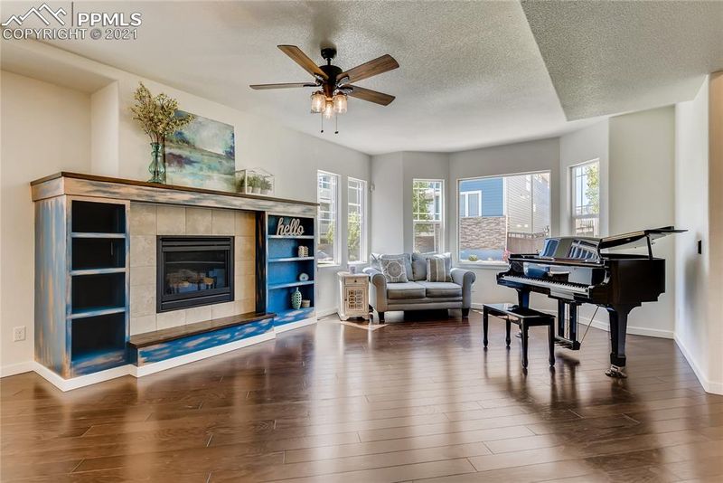 127 Celestine St, Colorado Springs, CO 80905