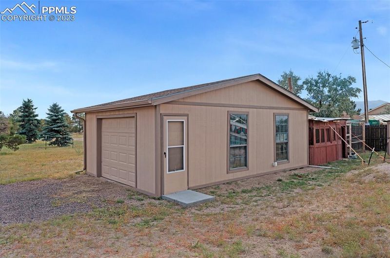 1270 Montezuma Rd, Colorado Springs, CO 80920