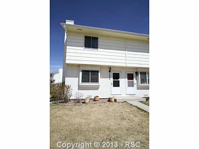 1272 Soaring Eagle Dr, Colorado Springs, CO 80915