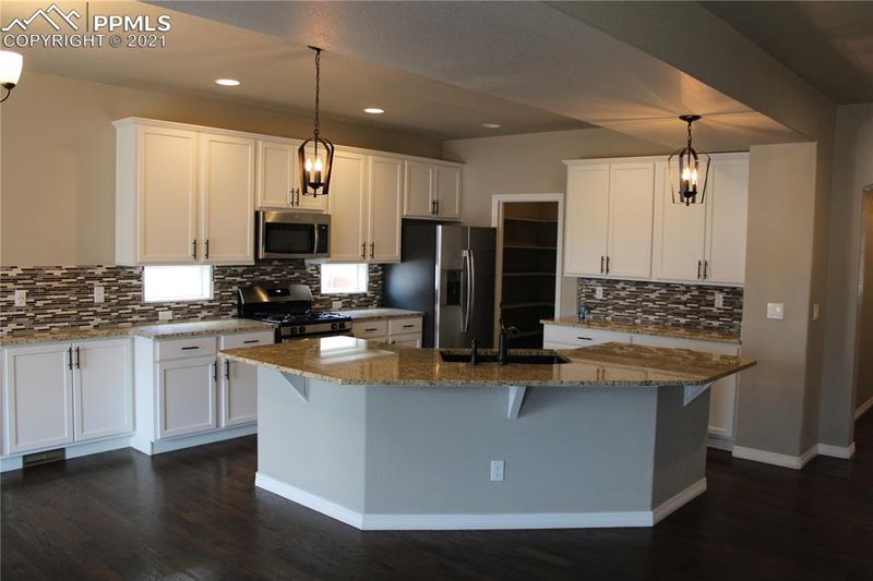 12734 Culebra Peak Dr, Peyton, CO 80831