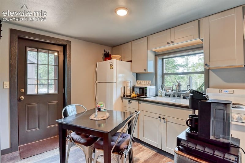 1275 Blossom Rd, Woodland Park, CO 80863