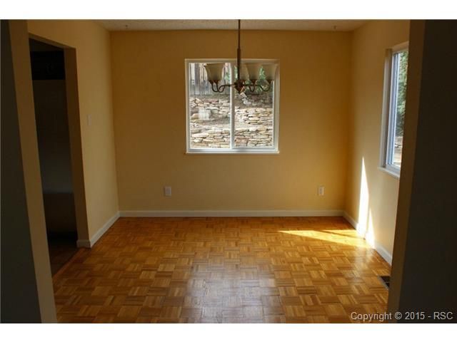 1275 Windmill Ave, Colorado Springs, CO 80907