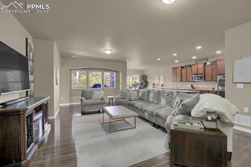 1278 Ethereal Cir, Colorado Springs, CO 80904
