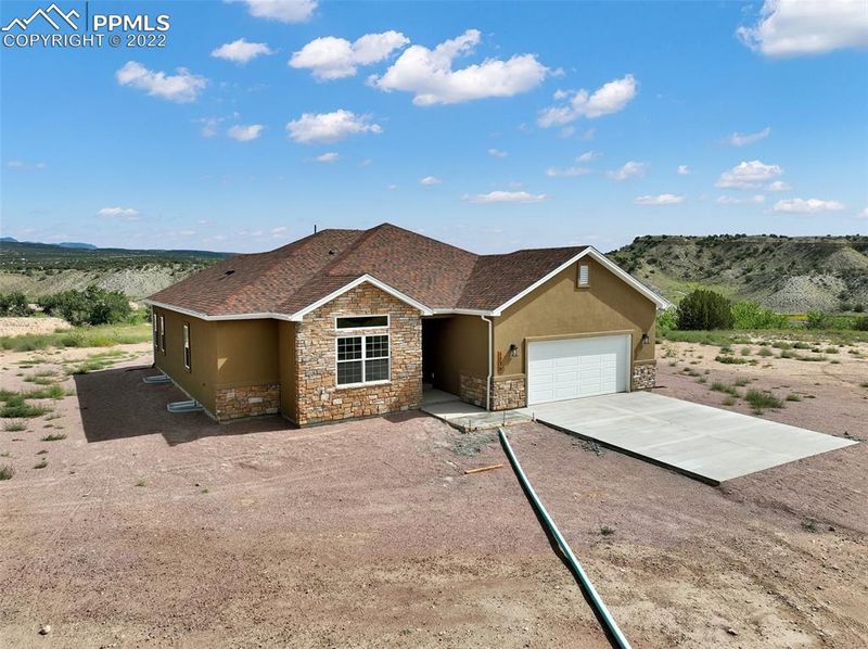 1279 Valley Dr, Penrose, CO 81240