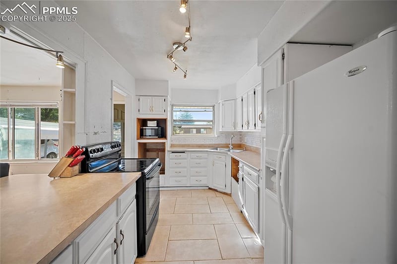 128 Amherst St, Colorado Springs, CO 80911