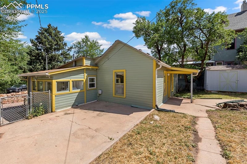 128 Cave Ave, Manitou Springs, CO 80829