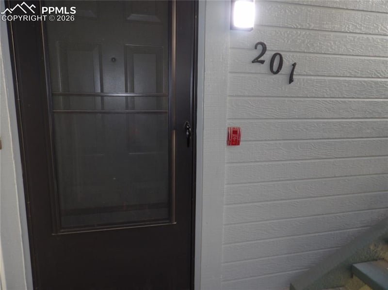 128 Rockrimmon Blvd #201, Colorado Springs, CO 80919