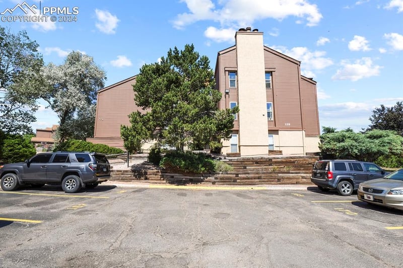 128 W Rockrimmon Blvd #205, Colorado Springs, CO 80919