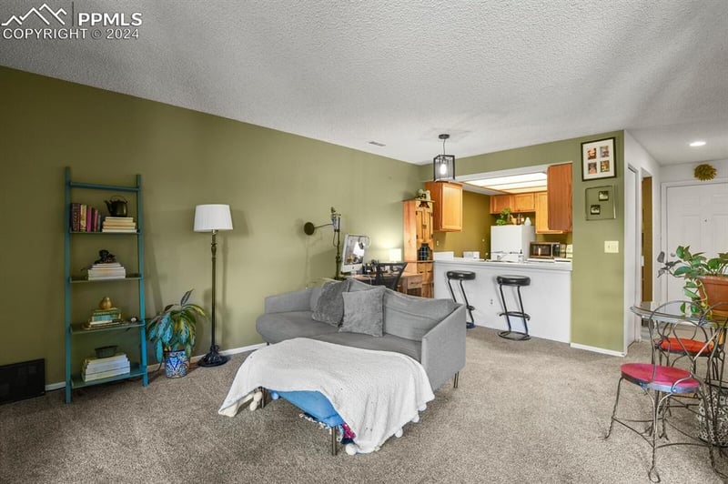 128 W Rockrimmon Blvd #205, Colorado Springs, CO 80919