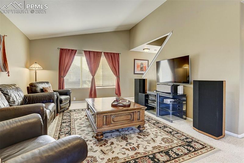 12817 Oakland Hills Rd, Peyton, CO 80831