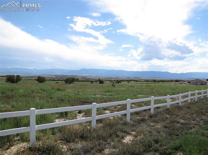 1285 Top Notch Trl, Penrose, CO 81240