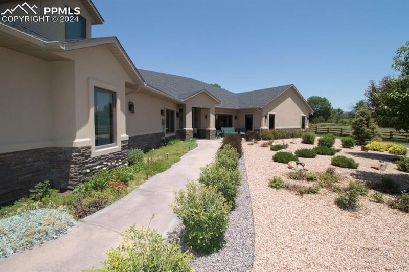 1287 3rd St, Penrose, CO 81240