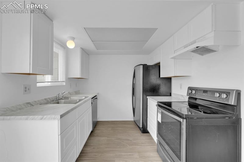 1287 Soaring Eagle Dr, Colorado Springs, CO 80915