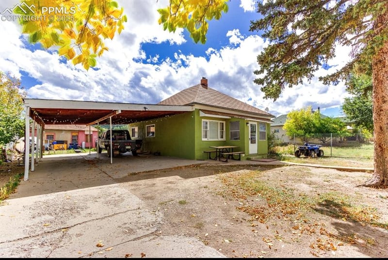 129 E 9th St, Walsenburg, CO 81089