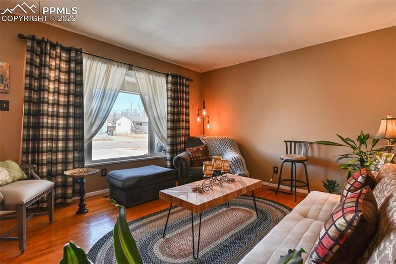 129 Jasper Dr, Colorado Springs, CO 80911