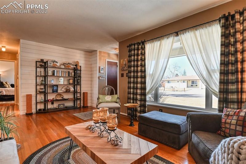 129 Jasper Dr, Colorado Springs, CO 80911