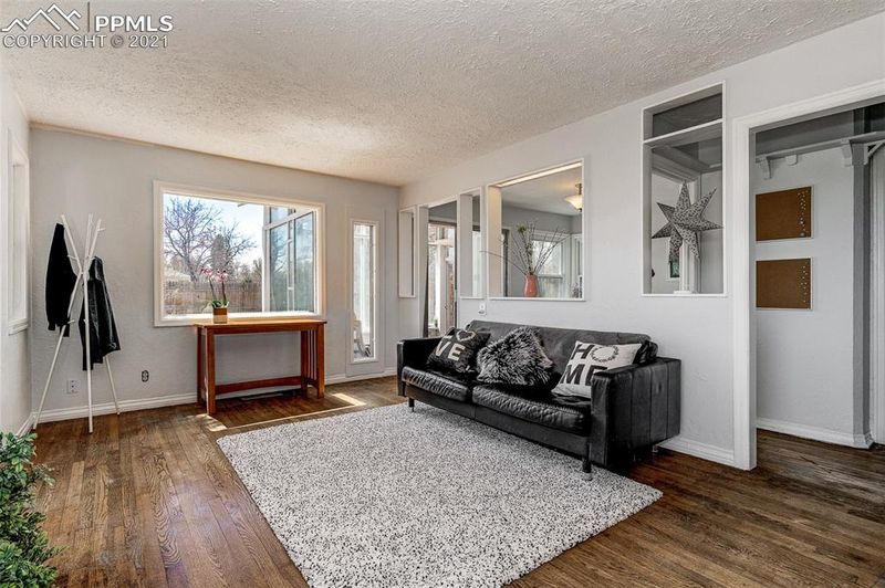 130 S Cedar St, Colorado Springs, CO 80903