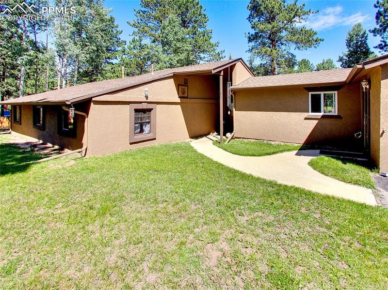130 Kellys Rd, Woodland Park, CO 80863