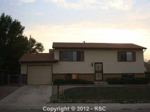1302 Burnham St, Colorado Springs, CO 80906