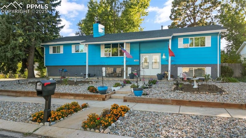 1302 Martin Dr, Colorado Springs, CO 80915