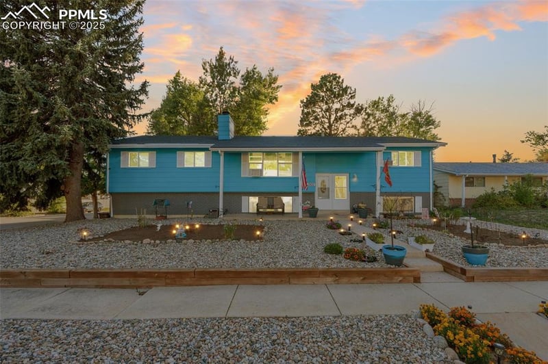 1302 Martin Dr, Colorado Springs, CO 80915