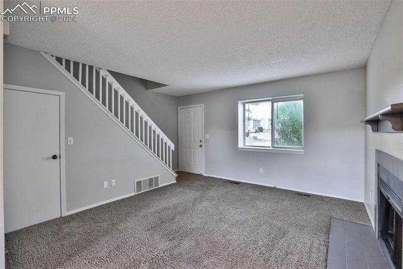 1302 Soaring Eagle Dr, Colorado Springs, CO 80915