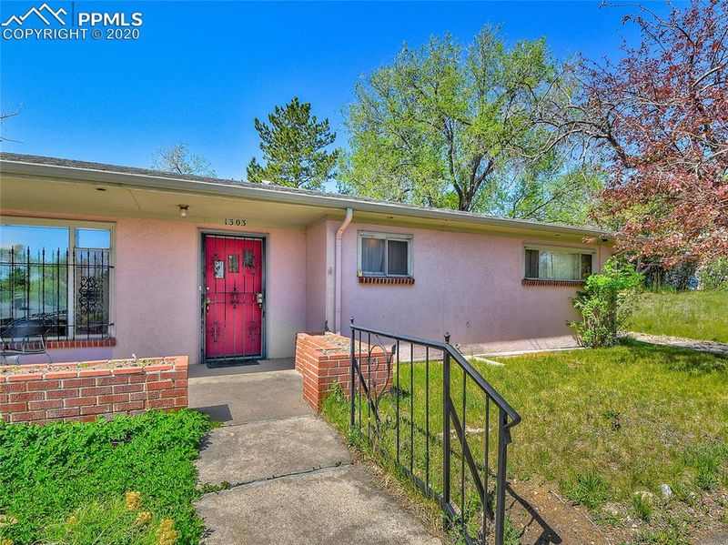 1303 Parkview Blvd, Colorado Springs, CO 80905